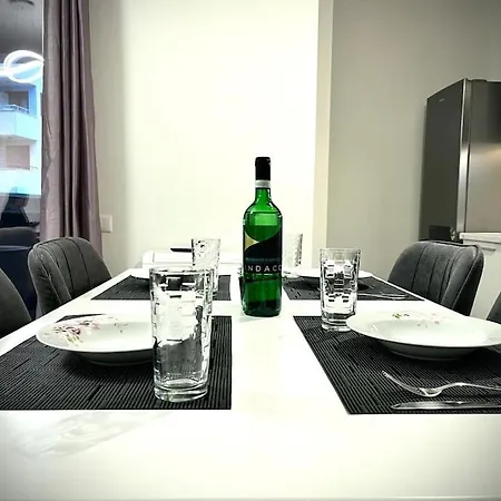 Apartment Marina Sea & Old Town Durres